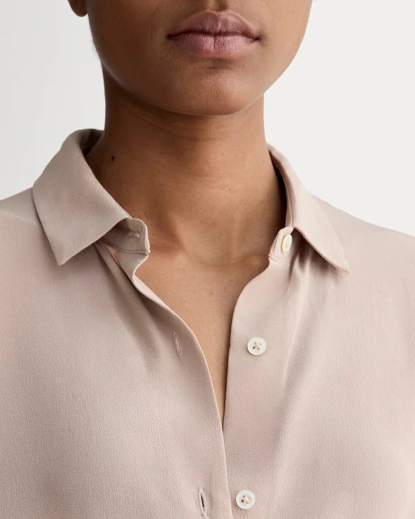 SERENOVAA  The Boxy Shirt in Washable Silk